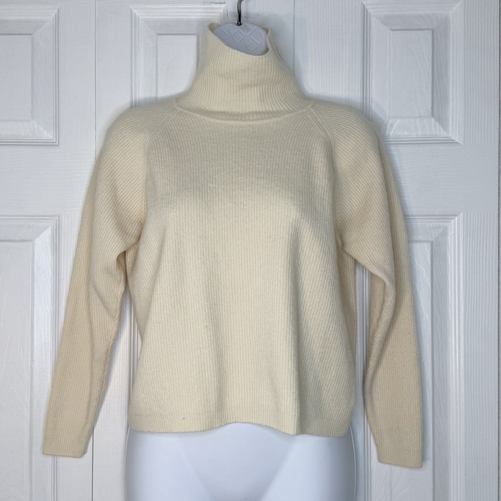 Lands End Ribbed Long Sleeve‎ Merino Wool Beige Turtle/cowl Neck Sweater S/M